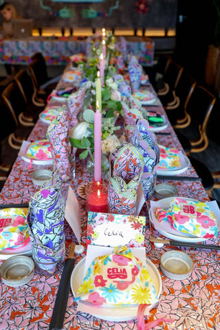 RED DAISIES TABLE CLOTH - CELIA B